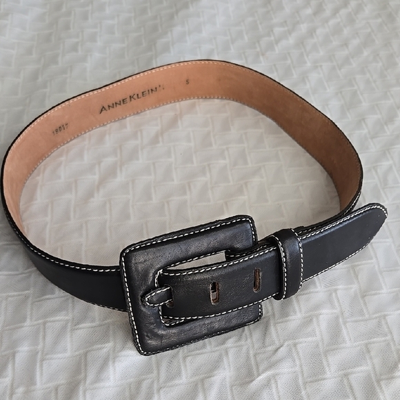 Anne Klein Black Leather Belt - Picture 1 of 4
